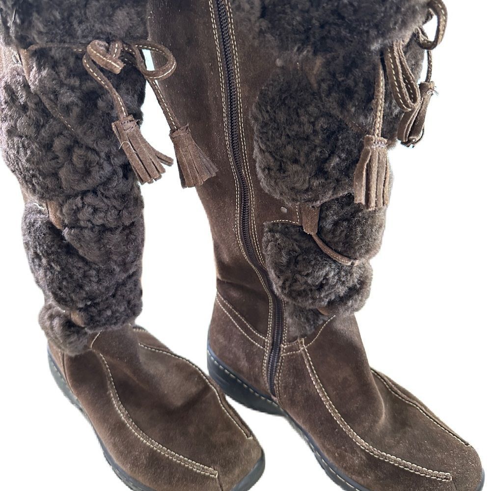 SOFFT Women’s Tall Boots. Brown Leather with shearling. Size 7. Comfort Sole.